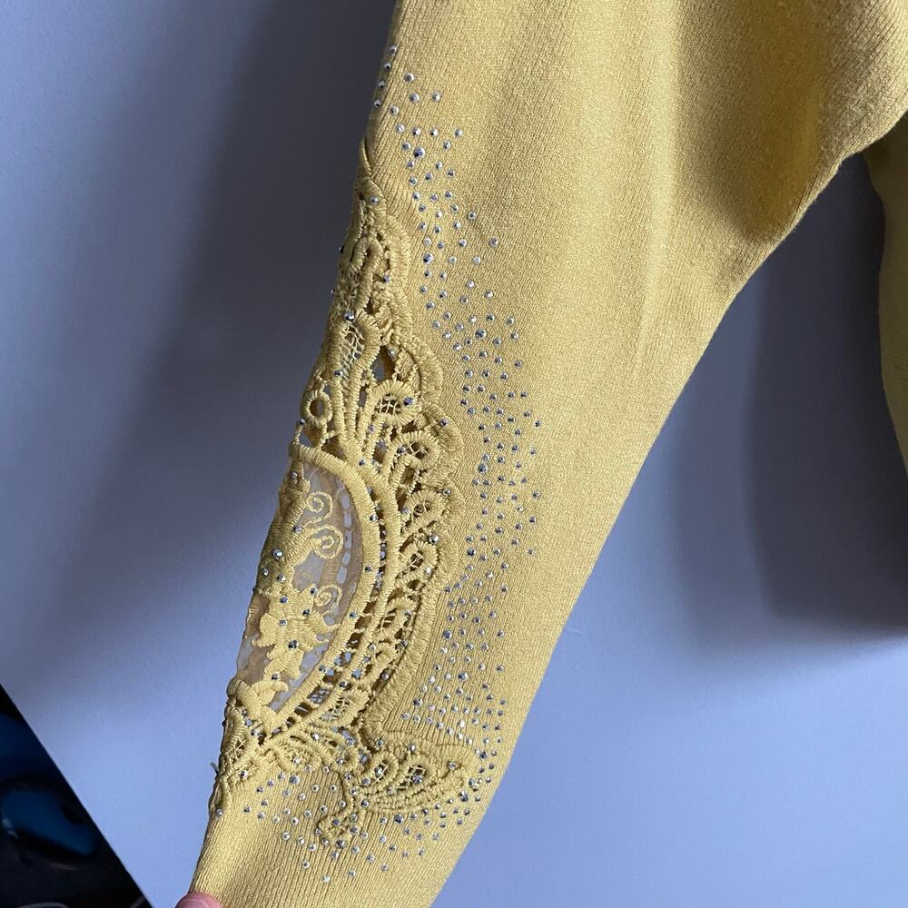 Liv Milano Gem Sweater Mustard Yellow Lace and Bead Embellishments Size Large - Picture 8 of 9